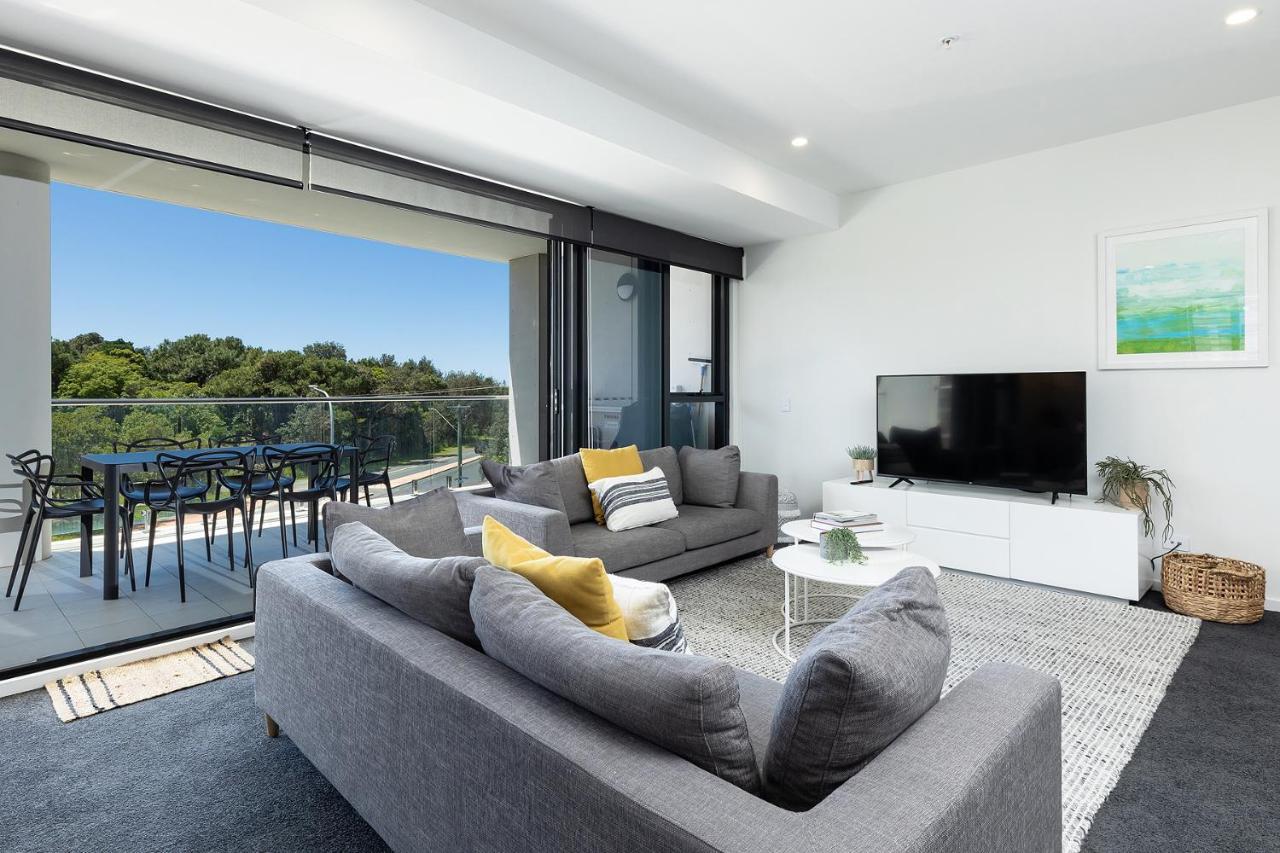 The Cove 303 * Forster